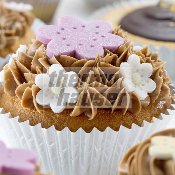 Cupcake / muffin cases, white